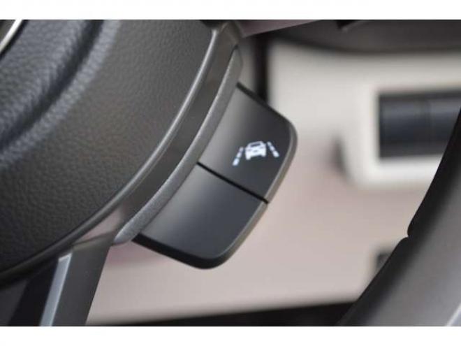 スイフト1.2 ハイブリッド MZ 4WD　ワンオーナー車ハイブリッド4WDセーフティサポート搭載スズキコネクト対応通信機装着車9インチディスプレイオーディオ電動パーキングブレーキアダプティブクルーズコントロールLEDライト 1200