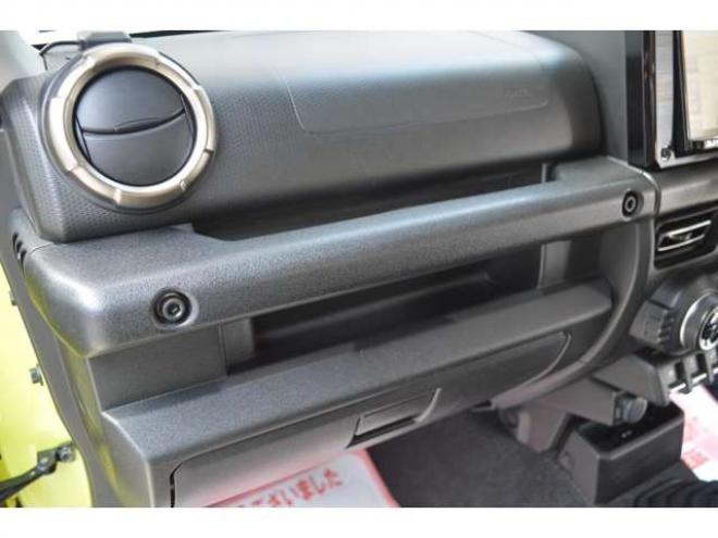 ジムニーXC 4WD　ワンオーナー車5速マニュアル4WDターボセーフティサポート搭載8インチナビTVドライブレコーダーLEDライトETCクルーズコントロール純正マットフラップ 660