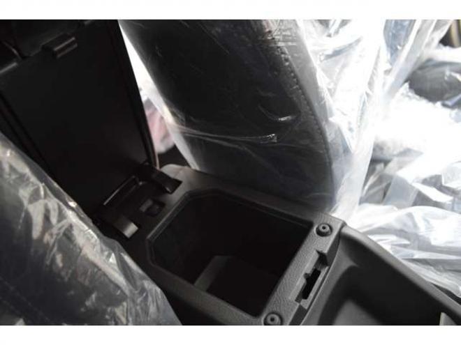 フロンクス1.5 4WD　ハイブリット4WDセーフティサポート搭載4WDスズキコネクト対応通信機装着車アダプティブクルーズコントロール全方位モニター付き9インチナビTVバックカメラハイビームアシストLEDライト 登録済未使用車 1500