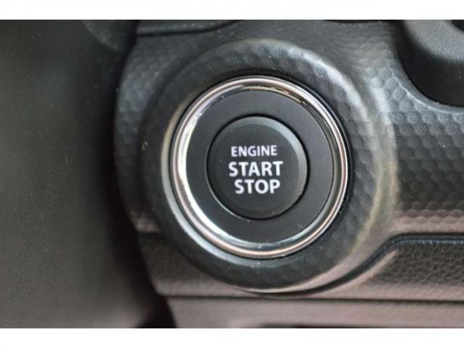 クロスビー1.0 ハイブリッド MZ 4WD　ワンオーナー車ハイブリット4WDターボセーフティサポート搭載パドルシフト横滑り防止装置クルーズコントロールLEDライト純正ディスプレイオーディオ 1000