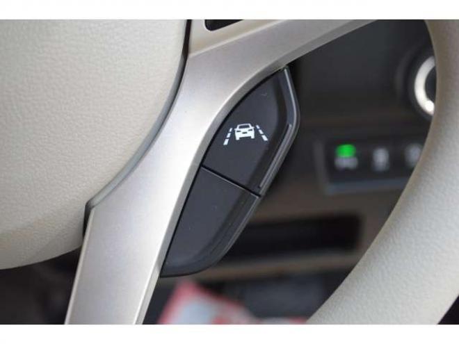 ワゴンRスマイルハイブリッド X 4WD　クリームコーデセーフティサポートスズキコネクト対応9インチ全方位ナビLEDハイブリット4WDセーフティサポート搭載アイドリングストップハイビームアシストLEDライト両側オートスライドドアパーキングセンサー 登録済未使用車 660