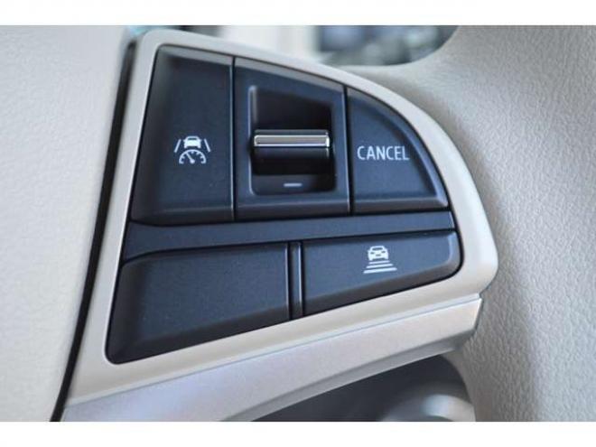 ワゴンRスマイルハイブリッド X 4WD　クリームコーデセーフティサポートスズキコネクト対応9インチ全方位ナビLEDハイブリット4WDセーフティサポート搭載アイドリングストップハイビームアシストLEDライト両側オートスライドドアパーキングセンサー 登録済未使用車 660