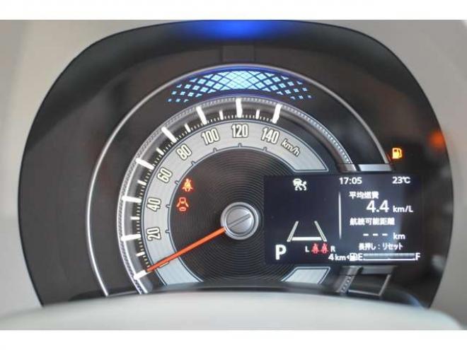 ワゴンRスマイルハイブリッド X 4WD　クリームコーデセーフティサポートスズキコネクト対応9インチ全方位ナビLEDハイブリット4WDセーフティサポート搭載アイドリングストップハイビームアシストLEDライト両側オートスライドドアパーキングセンサー 登録済未使用車 660