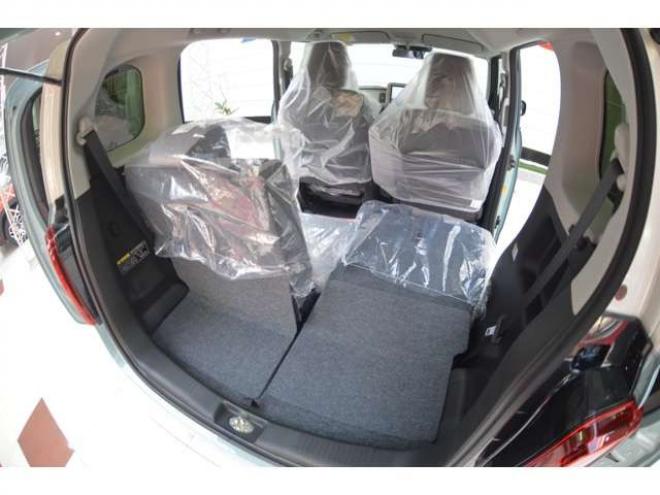 ワゴンRスマイルハイブリッド X 4WD　クリームコーデセーフティサポートスズキコネクト対応9インチ全方位ナビLEDハイブリット4WDセーフティサポート搭載アイドリングストップハイビームアシストLEDライト両側オートスライドドアパーキングセンサー 登録済未使用車 660