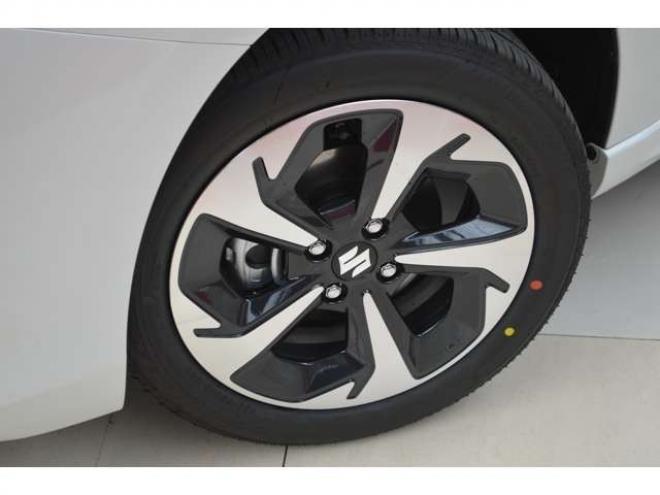 スイフト1.2 ハイブリッド MZ 4WD　ハイブリッド4WDセーフティサポート搭載スズキコネクト対応通信機装着車アイドリングストップ全方位モニター付9インチナビTVバックカメラLEDアダプティブクルーズコントロー電動パーキングブレーキ 登録済未使用車 1200