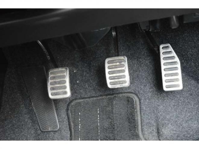 スイフトスポーツ 1.4　ワンオーナー車6速マニュアルFFターボ横滑り防止装置7インチワイドナビTVバックカメラクルーズコントロールLEDライトETCドライブレコーダーリアフォグランプ 2WD 1400