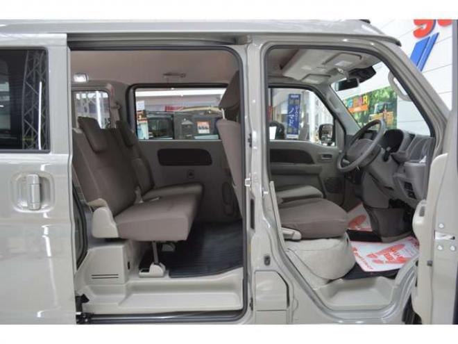 エブリィジョイン ハイルーフ 4WD　ワンオーナー車ハイルーフ4WDセーフティサポート搭載アイドリングストップCVTマチック横滑り防止装置ハイビームアシストLEDライトスライドドアクローザー 660