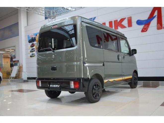 エブリィJリミテッド ハイルーフ 4WD　届出済未使用車4WDターボハイルーフセーフティサポート搭載アイドリングストップ両側オートスライドドア7インチワイドディスプレイオーディオハイビームアシストLEDライト後退時ブレーキサポート 660