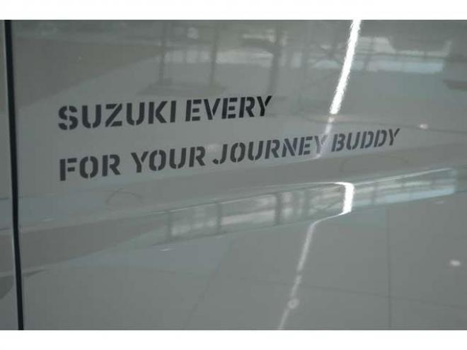 エブリィJリミテッド ハイルーフ 4WD　届出済未使用車4WDターボハイルーフセーフティサポート搭載アイドリングストップ両側オートスライドドア7インチワイドディスプレイオーディオハイビームアシストLEDライト後退時ブレーキサポート 660