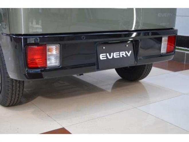 エブリィJリミテッド ハイルーフ 4WD　届出済未使用車4WDターボハイルーフセーフティサポート搭載アイドリングストップ両側オートスライドドア7インチワイドディスプレイオーディオハイビームアシストLEDライト後退時ブレーキサポート 660