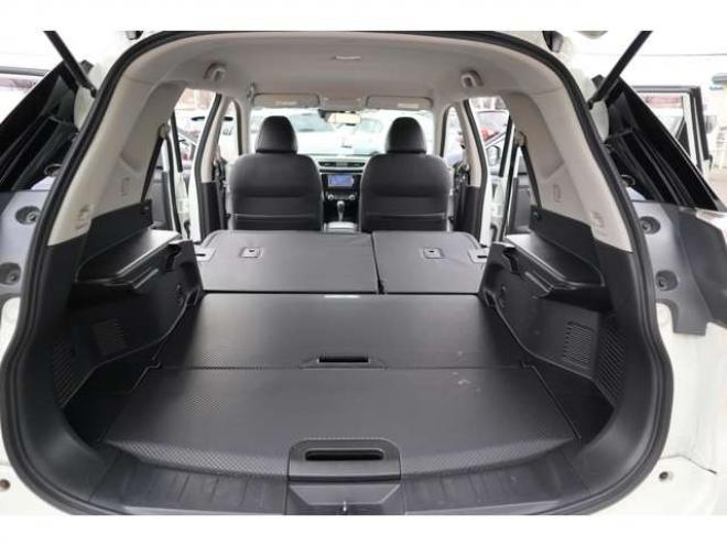 エクストレイル2.0 20X エマージェンシーブレーキパッケージ 2列車 4WD　社外ナビ　バックカメラ　前側ドラレコ 2000