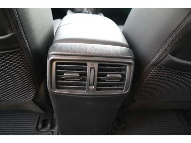 エクストレイル2.0 20S ハイブリッド 4WD　純正フルセグナビ　ETC　アラウンドビューカメラ　パーキングアシスト　ヒルディセントコントロール　クルーズコントロール　パーキングソナー 2000