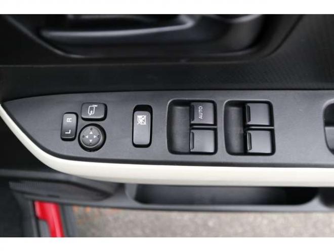 クロスビー1.0 ハイブリッド MX スズキ セーフティ サポートパッケージ装着車 4WD　CDプレイヤー　シートヒーター　アイドリングストップ　パーキングセンサー　デュアルセンサーブレーキサポート　ヒルディセントコントロール 1000