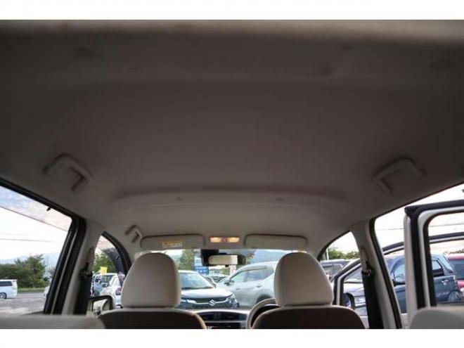 デイズS 4WD　CDプレイヤー　エマージェンシーブレーキ　運転席シートヒーター　踏み間違い衝突防止アシスト 660