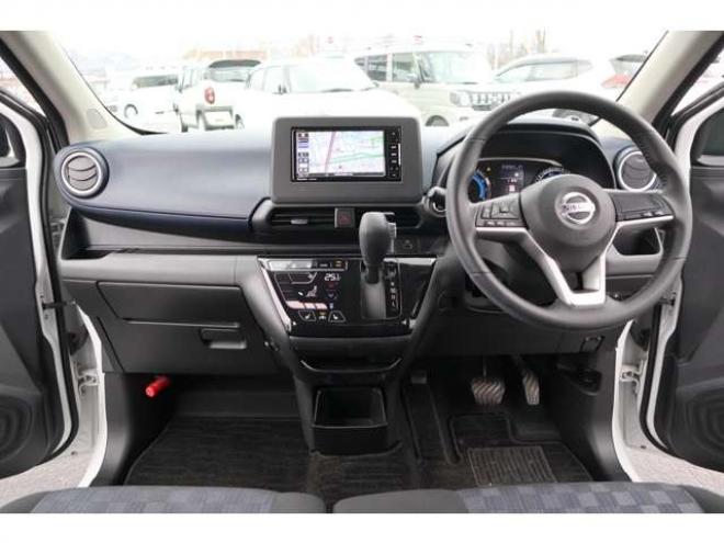 デイズハイウェイスターX 4WD　社外フルセグナビ　アラウンドビューモニター　LEDヘッドライト　シートヒーター　エマージェンシーブレーキ　車線逸脱警報機能 660