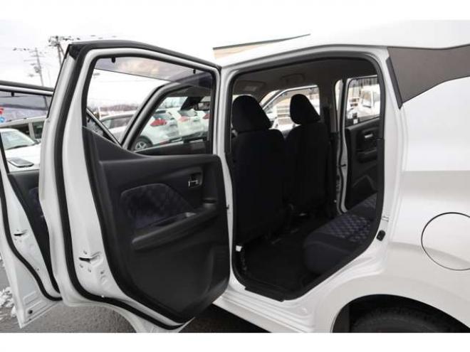 デイズハイウェイスターX 4WD　社外フルセグナビ　アラウンドビューモニター　LEDヘッドライト　シートヒーター　エマージェンシーブレーキ　車線逸脱警報機能 660