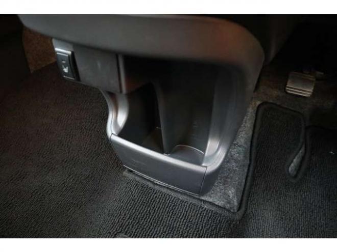 ハスラーJスタイルIIIターボ 4WD　1オーナー　特別仕様　4WD　ターボ　衝突軽減ブレーキ　CDプレイヤー　クルーズコントロール　LEDヘッドライト　オートエアコン　シートヒーター 660