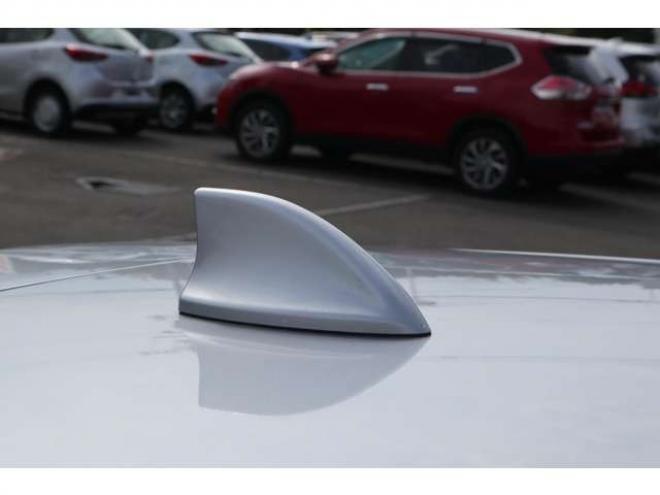 インプレッサXV2.0i-L アイサイト 4WD　純正ナビ　バックカメラ　ETC 前側ドラレコ 2000