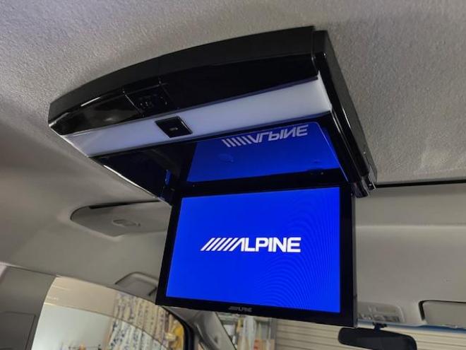 デリカＤ：５　本州仕入　ワンオーナー　寒冷地仕様　禁煙車　両側パワースライドドア　アルパインリアモニター　新品ＴＯＹＯホワイトレター　新品ＪＡＯＳブラックマッドガード　社外１６ＡＷ＋スタッドレスタイヤ付　ＥＴＣ 4WD 2400 5Dr