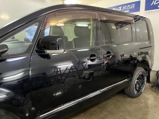 デリカＤ：５　本州仕入　ワンオーナー　寒冷地仕様　禁煙車　両側パワースライドドア　アルパインリアモニター　新品ＴＯＹＯホワイトレター　新品ＪＡＯＳブラックマッドガード　社外１６ＡＷ＋スタッドレスタイヤ付　ＥＴＣ 4WD 2400 5Dr