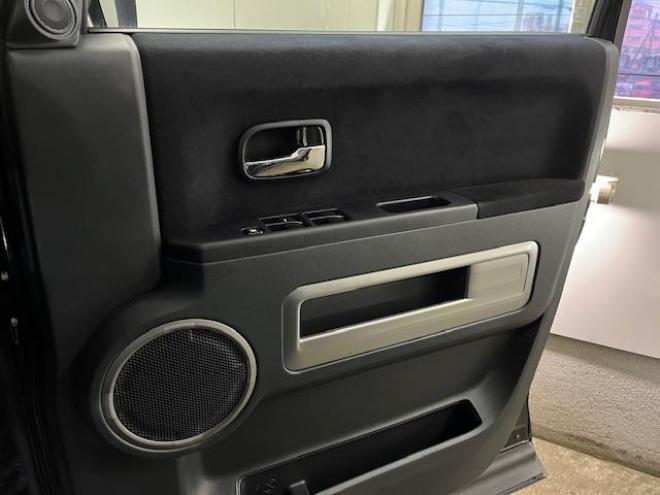 デリカＤ：５　本州仕入　ワンオーナー　寒冷地仕様　禁煙車　両側パワースライドドア　アルパインリアモニター　新品ＴＯＹＯホワイトレター　新品ＪＡＯＳブラックマッドガード　社外１６ＡＷ＋スタッドレスタイヤ付　ＥＴＣ 4WD 2400 5Dr