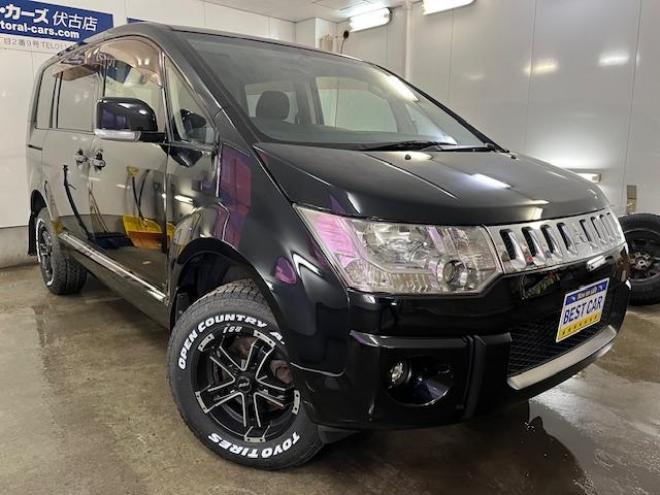 デリカＤ：５　本州仕入　ワンオーナー　寒冷地仕様　禁煙車　両側パワースライドドア　アルパインリアモニター　新品ＴＯＹＯホワイトレター　新品ＪＡＯＳブラックマッドガード　社外１６ＡＷ＋スタッドレスタイヤ付　ＥＴＣ 4WD 2400 5Dr