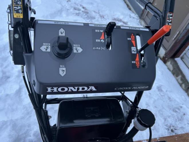 除雪機ホンダHSS760n（JX）クロスオーガ
超優良美品整備済み 江別市隣接市町村は配送無料