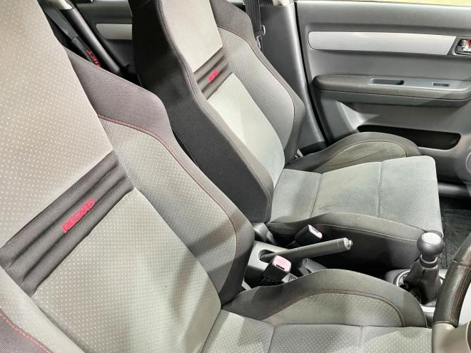 スイフト1.6スポーツ 5年保証 MT ローダウン 寒冷地仕様 禁煙 車検整備2年付 修復歴無