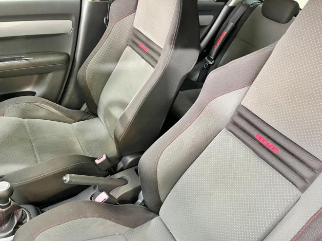 スイフト1.6スポーツ 5年保証 MT ローダウン 寒冷地仕様 禁煙 車検整備2年付 修復歴無