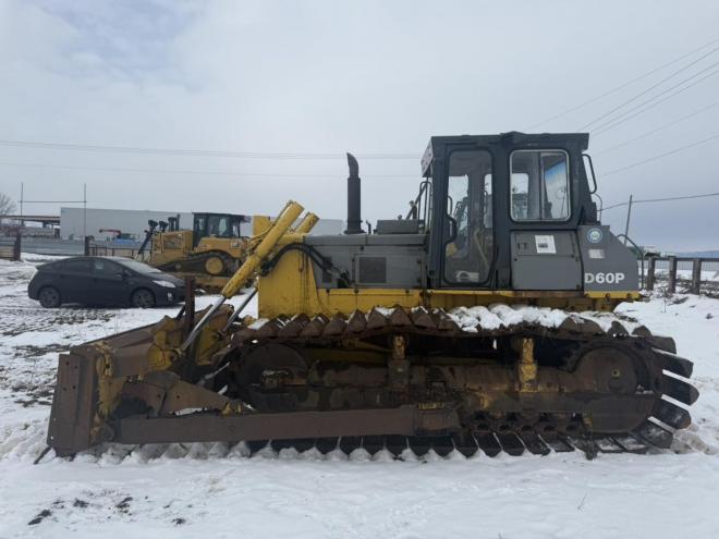 ブルドーザーD60P-11