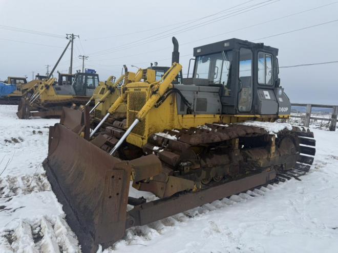 ブルドーザーD60P-11