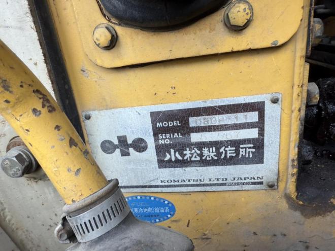 ブルドーザーD60P-11