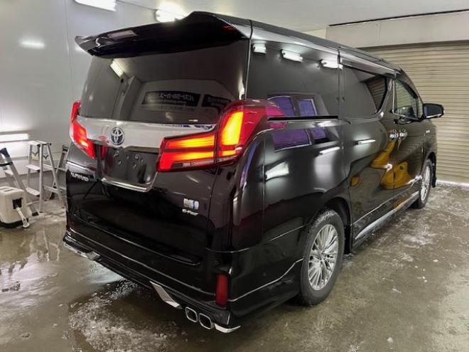 アルファードハイブリッド本州仕入　禁煙車　モデリスタエアロ　純正１０インチビッグナビ　純正リアフリップダウンモニター　フルセグ地デジ　ＤＶＤ再生　Ｂｌｕｅｔｏｏｔｈ　デジタルインナーミラー　シーケンシャルウィンカー　ＥＴＣ 4WD 2500 5Dr