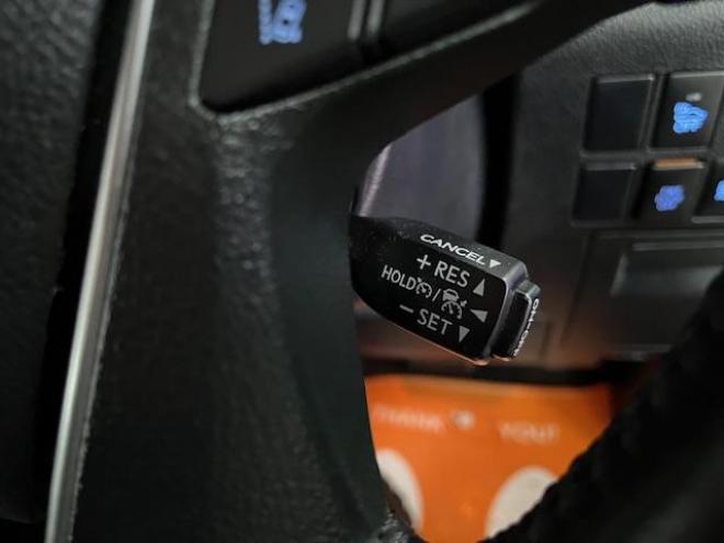 アルファードハイブリッド本州仕入　禁煙車　モデリスタエアロ　純正１０インチビッグナビ　純正リアフリップダウンモニター　フルセグ地デジ　ＤＶＤ再生　Ｂｌｕｅｔｏｏｔｈ　デジタルインナーミラー　シーケンシャルウィンカー　ＥＴＣ 4WD 2500 5Dr