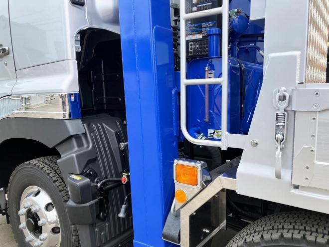 プロフィア未使用　4段ラジコンクレーン車　セルフローダー　重機運搬車ウインチ付　大型トラック　nsl