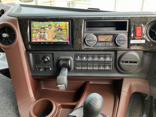 プロフィア未使用　4段ラジコンクレーン車　セルフローダー　重機運搬車ウインチ付　大型トラック　nsl