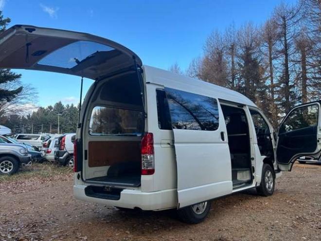 ハイエースバン3.0 DX ロング ハイルーフ GLパッケージ ディーゼルターボ 4WD　純正ナビTV　バックカメラ　寒冷地仕様　キーレス　ETC　ワンオーナー　パワーウィンドウ　パワステ　両側スライドドア 3000