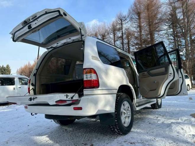 ランドクルーザー100 4.2 VXリミテッド ディーゼルターボ 4WD　エンジンスターター　ETC 純正アルミ　純正ナビ　電動シート　シートヒーター　コンソールクーラーBOX　バックカメラ　パワステ　パワーウィンドウ　クルーズコントロール　ABS 4200