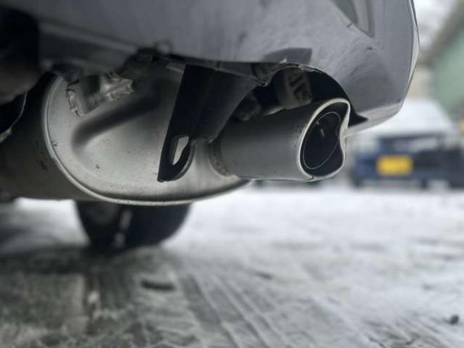 カムリハイブリッド2.5 Gパッケージ　純正アルミ　純正ナビ　ETC　ワンセグ　バックカメラ　パワステ　パワーウィンドウ　キーレスエントリー　電動シート　クルーズコントロール　横滑り防止装置　盗難防止装置 正規輸入車 2WD 2500