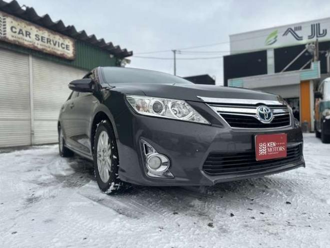 カムリハイブリッド2.5 Gパッケージ　純正アルミ　純正ナビ　ETC　ワンセグ　バックカメラ　パワステ　パワーウィンドウ　キーレスエントリー　電動シート　クルーズコントロール　横滑り防止装置　盗難防止装置 正規輸入車 2WD 2500