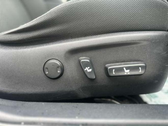 カムリハイブリッド2.5 Gパッケージ　純正アルミ　純正ナビ　ETC　ワンセグ　バックカメラ　パワステ　パワーウィンドウ　キーレスエントリー　電動シート　クルーズコントロール　横滑り防止装置　盗難防止装置 正規輸入車 2WD 2500