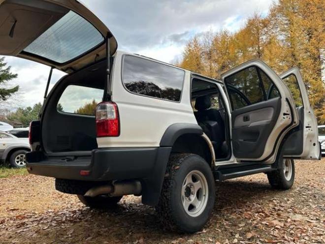 ハイラックスサーフ3.0 SSR-X ディーゼルターボ 4WD　サンルーフ　リフトアップ　ETC　パワステ　パワーウィンドウ　社外アルミ　ABS　キーレス　CDオーディオ 3000