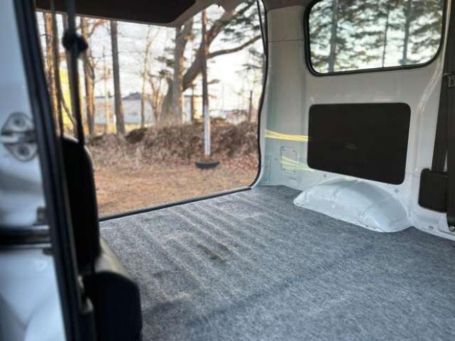 タウンエースバン1.5 DX 4WD　寒冷地仕様　パワーウィンドウ　パワステ　エアコン　ABS　ナビ　ETC 1500