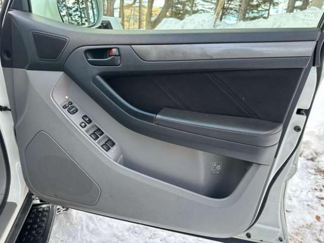 ハイラックスサーフ2.7 SSR-X リミテッド 4WD　リフトアップ/社外ナビ/PS/PW/AW/Bカメラ 2700