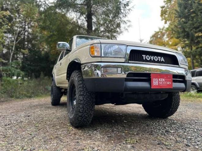 ハイラックスサーフ2.7 SSR-X プレミアムセレクション 4WD　リフトアップ　ETC　バックカメラ　社外ナビ　パワーウィンドウ　パワステ　ABS　全塗装済 2700