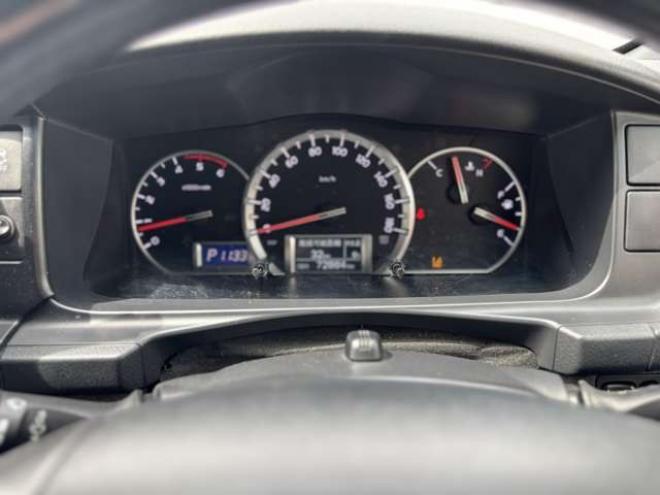 レジアスエース2.8 スーパーGL ダークプライムII ロングボディ ディーゼルターボ 4WD　415COBRA　S-6ボンネット&クリーンルック3Fリップ&ステージ2ルーフスポイラー&バッドラッカーSD-6　17インチAW　ヨコハマPARADA215/60R17　両側パワースライドドア　ETC　社外コンソールBOX 2800