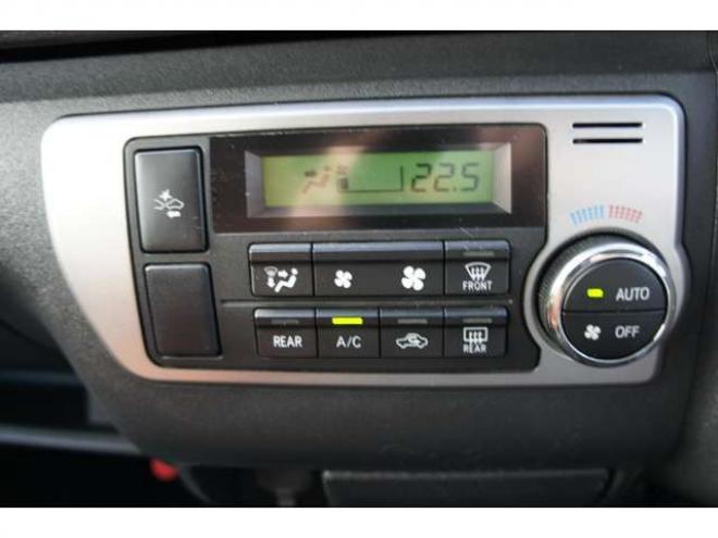 レジアスエース2.8 スーパーGL ロングボディ ディーゼルターボ 4WD　415COBRA丸目キット&CL3フロントリップ&ステージIリアスポ　415SAFARIオーバーフェンダー　ESSEXステラ16インチAW　TOYOオープンカントリーR/T　415COBRAベッドキット　寒冷地仕様　純正ETC 新品シートカバー 2800