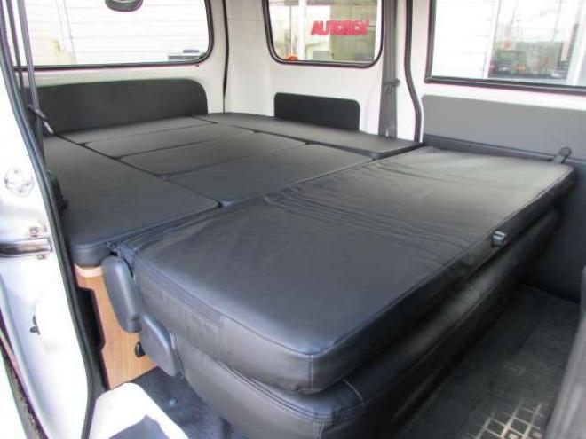 タウンエースバン1.5 GL 4WD　パートタイム4WD　ディスプレイオーディオ　リアヒーター　リアフォグ　GRIPMAX　MUDRAGE　M/Tホワイト　アイドリングストップ　横滑り防止　　フローティングビッグCarPlay対応　Bluetooth　社外14インチAW 1500