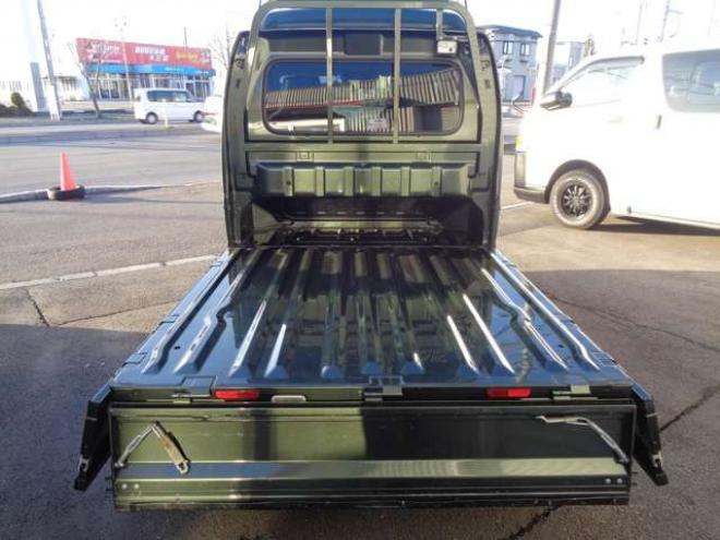 キャリースーパーキャリイ X 3方開 4WD　純正ナビ　フルセグ　バックカメラ 660