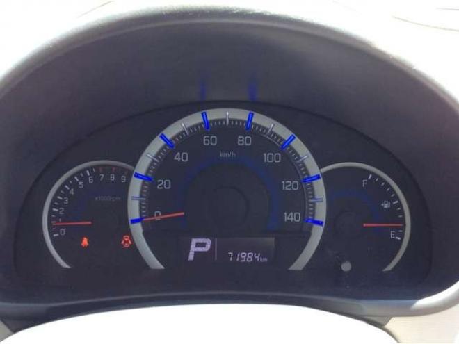 ワゴンRFX 4WD　キーレス　オートエアコン　シートヒーター　ミラーヒーター　アイドリングストップ　助手席シートアンダーボックス　電動格納ミラー　ETC　純正オーディオプレーヤー　CD　FM/AM　AUX 660